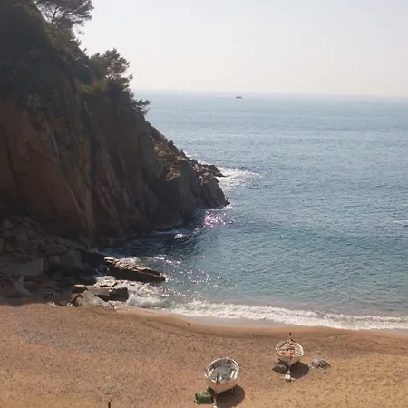A 200 M Playa Tossa